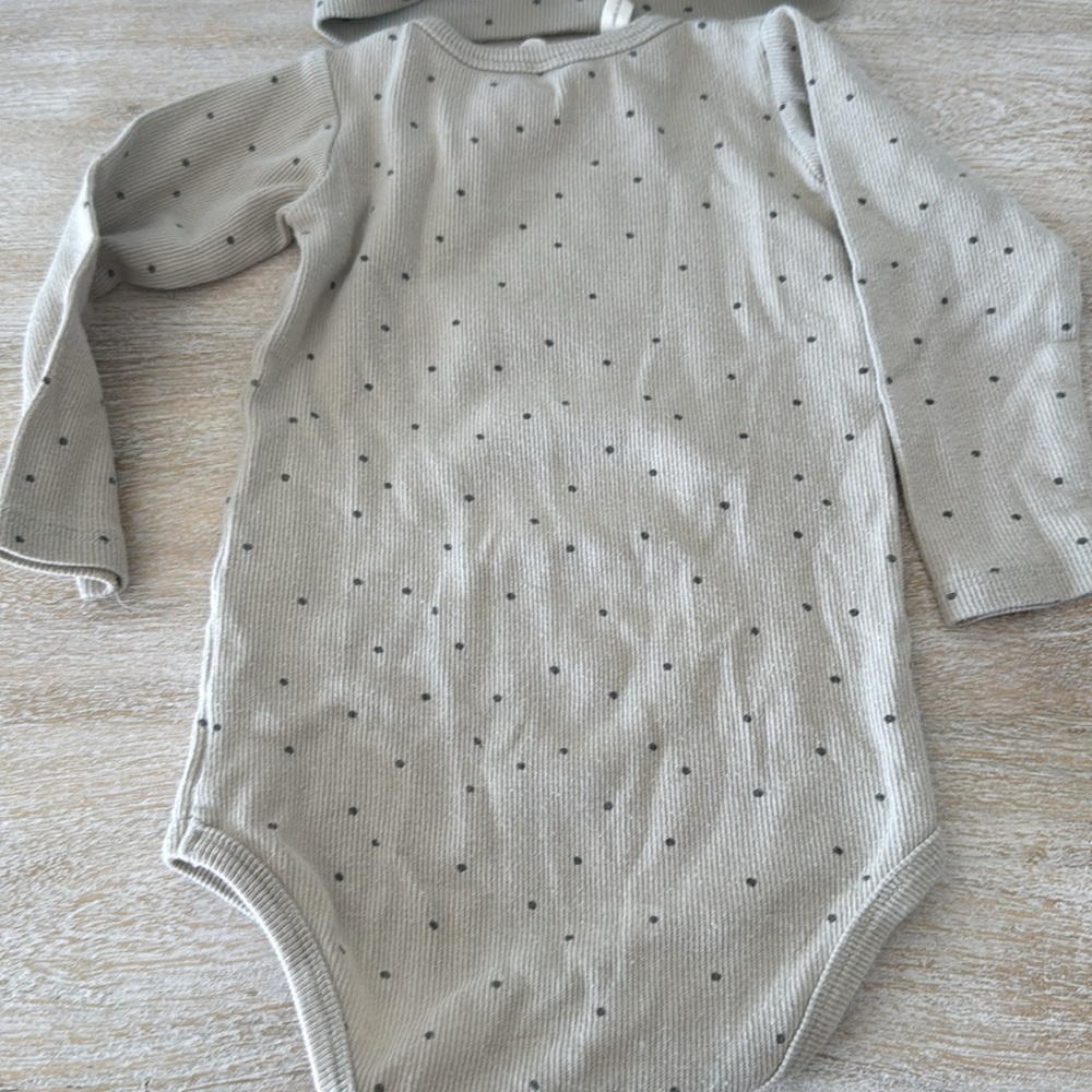 Quincy Mae Tan Ribbed Polka Dot Bodysuit + Headband size 12-18M - Picture 4 of 5